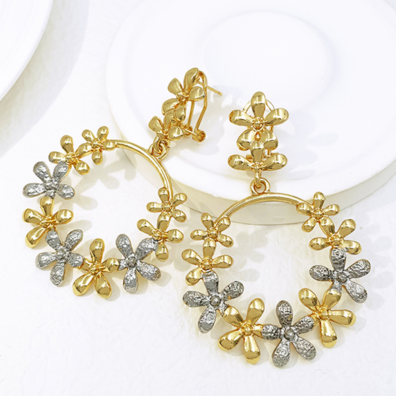 Women'S Accessories Trends 2026 - Женские крупные серьги-подвески с позолотой 18К,