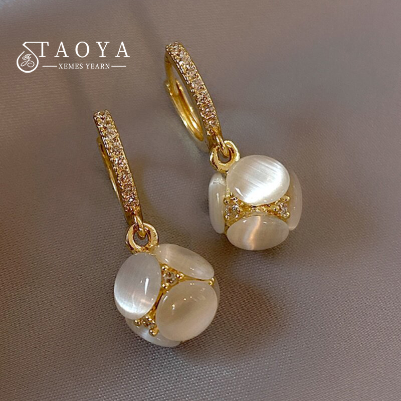 Women'S Accessories Trends 2026 - Элегантные серьги-подвески с круглыми бусинами из